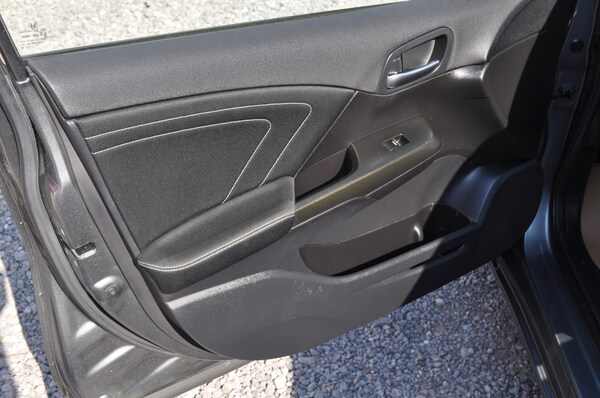 Used Honda Civic 2016 for sale - 74620175: Photo 15