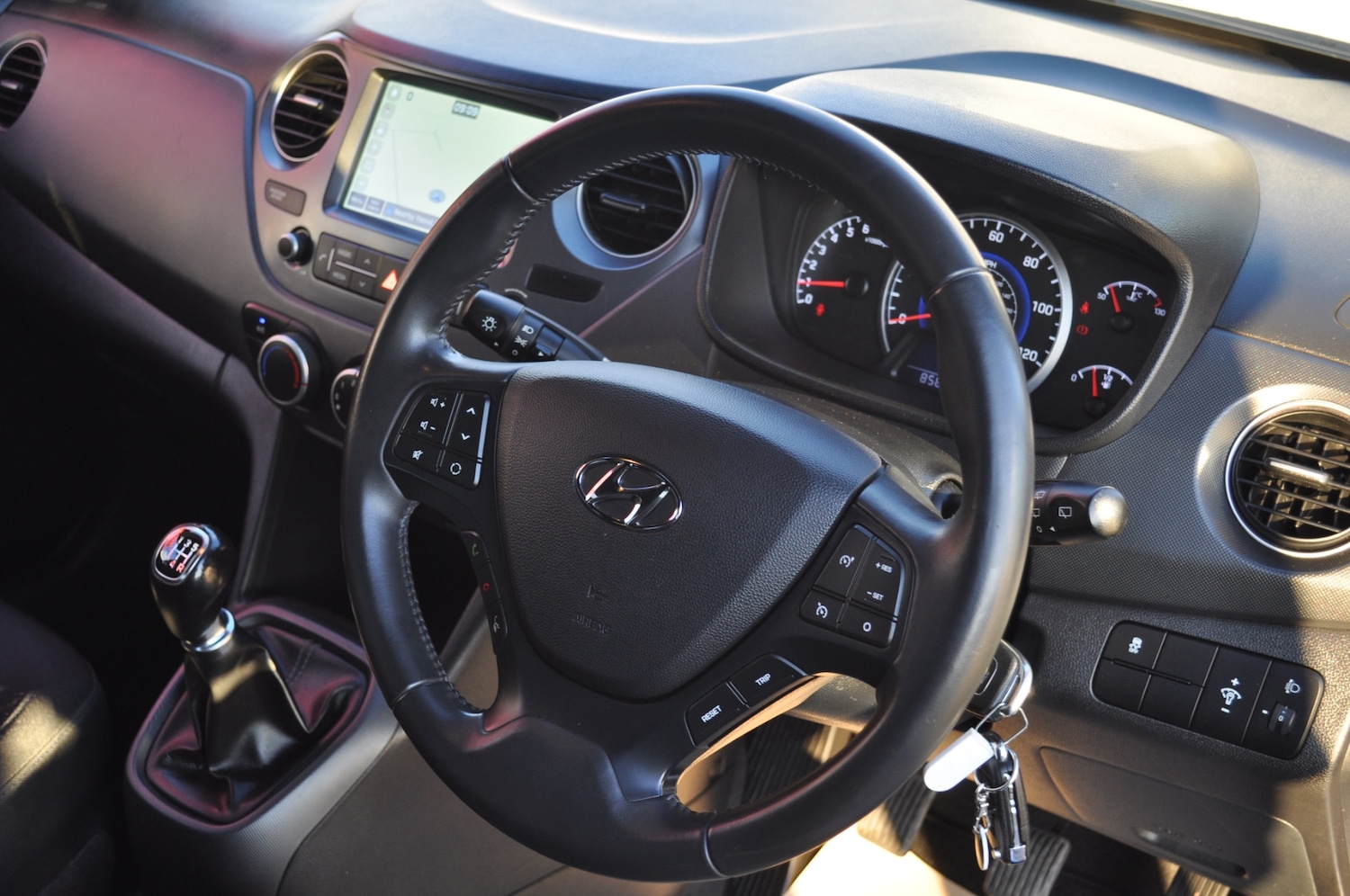 Used Hyundai i10 2018 for sale - 76934947: Photo 11