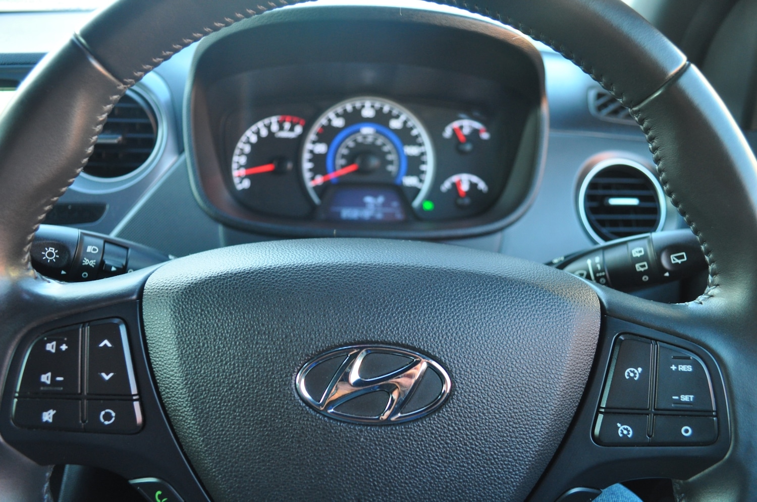 Used Hyundai i10 2018 for sale - 76934947: Photo 6