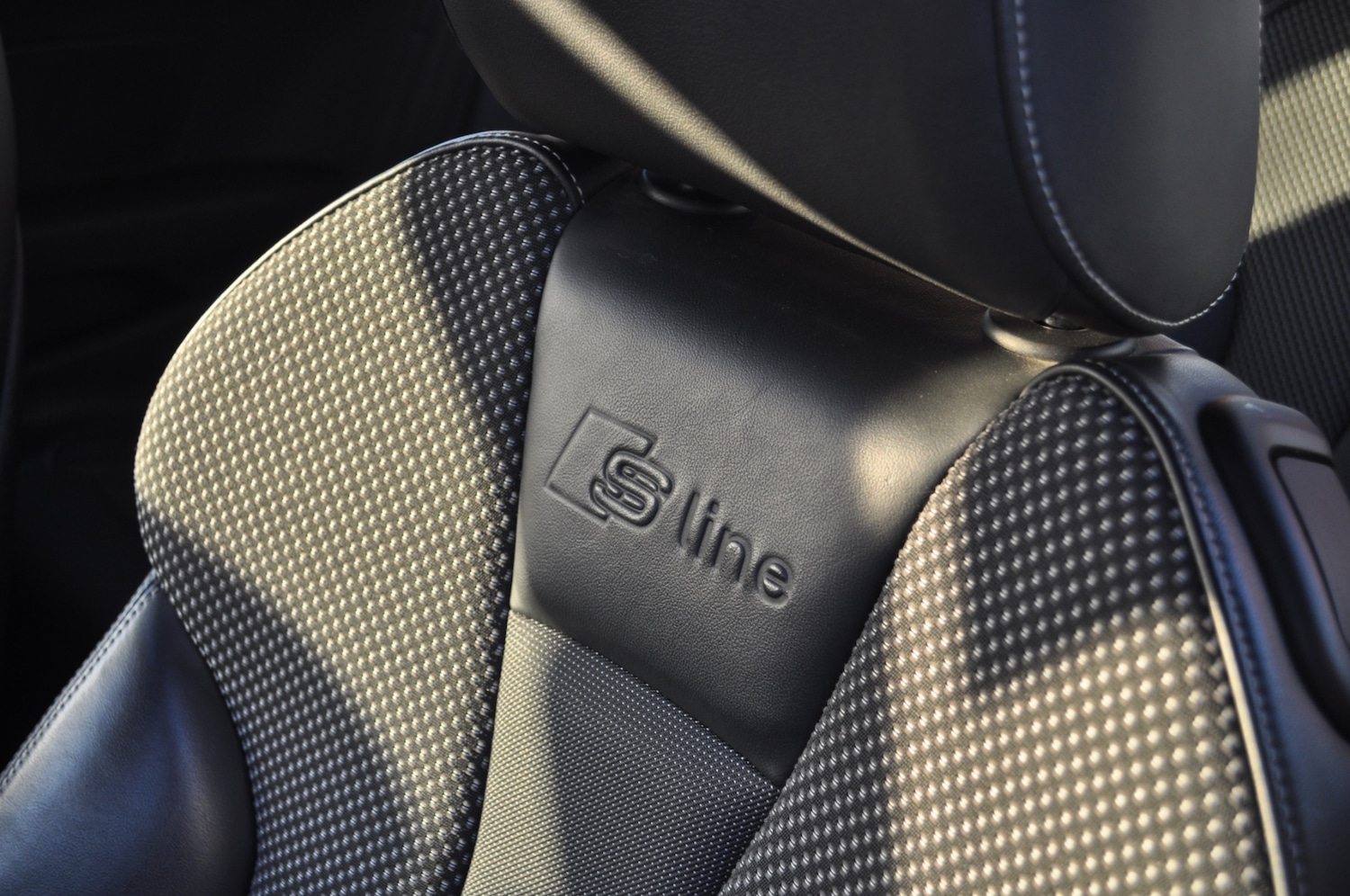 Used Audi A3 2015 for sale - 76756908: Photo 15