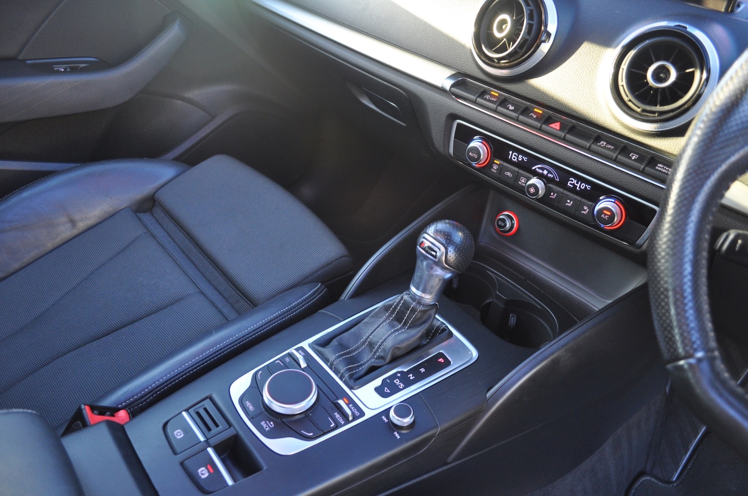 Used Audi A3 2015 for sale - 76756908: Photo 9