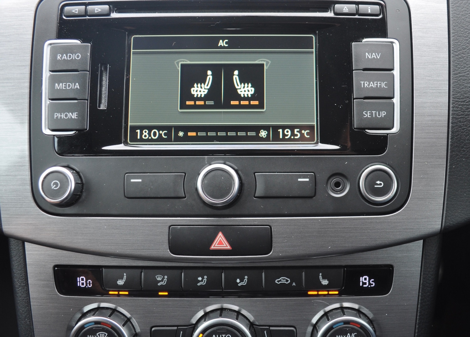 Used Volkswagen Passat 2014 for sale - 78060680: Photo 13