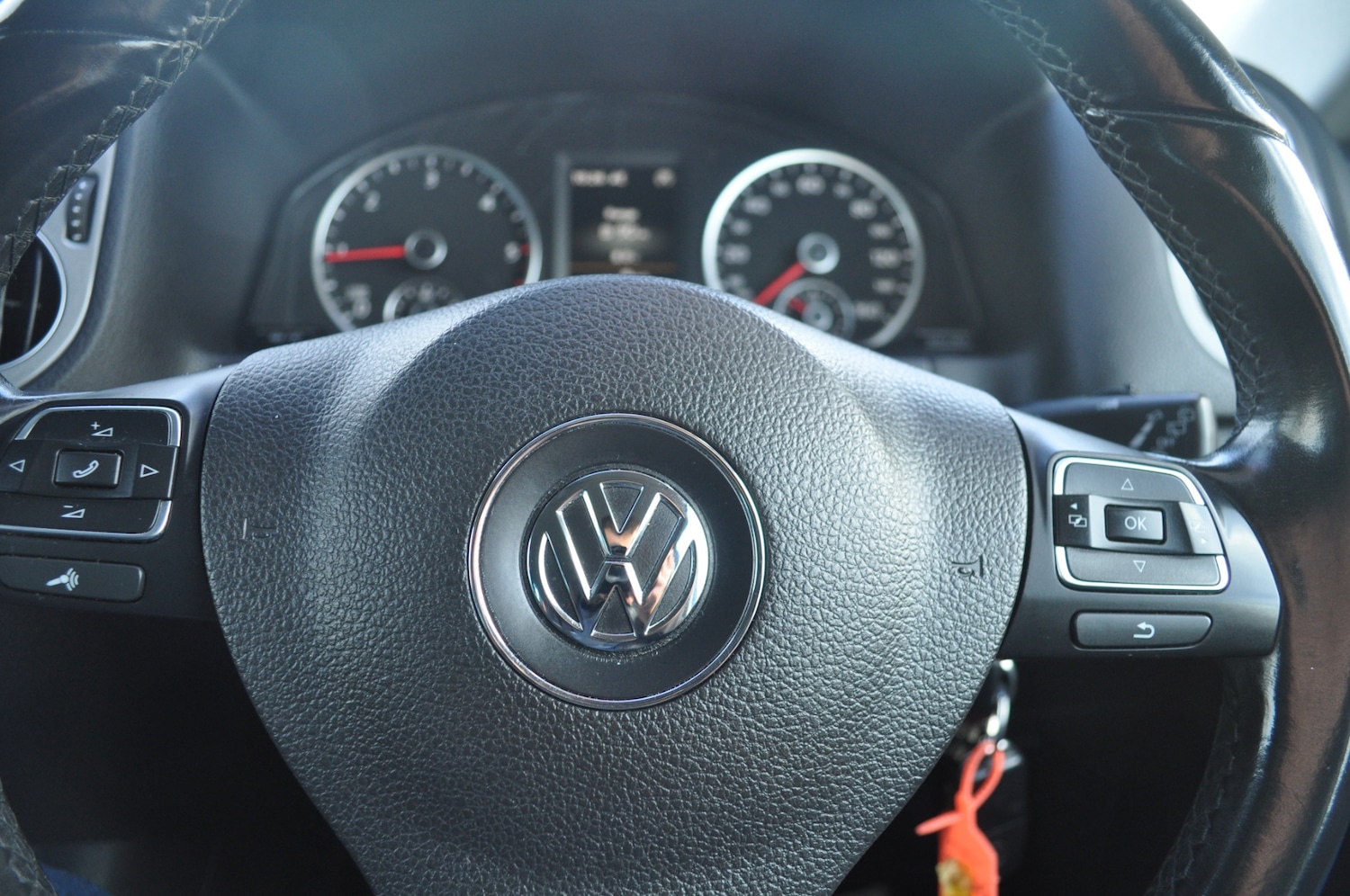 Used Volkswagen Tiguan 2015 for sale - 76963584: Photo 6