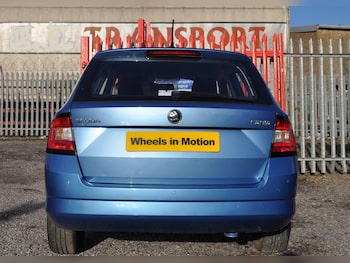 Used Skoda Fabia 2015 for sale - 75952469: Photo