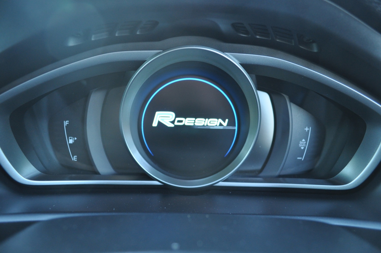 Used Volvo V40 2016 for sale - 77691926: Photo 10