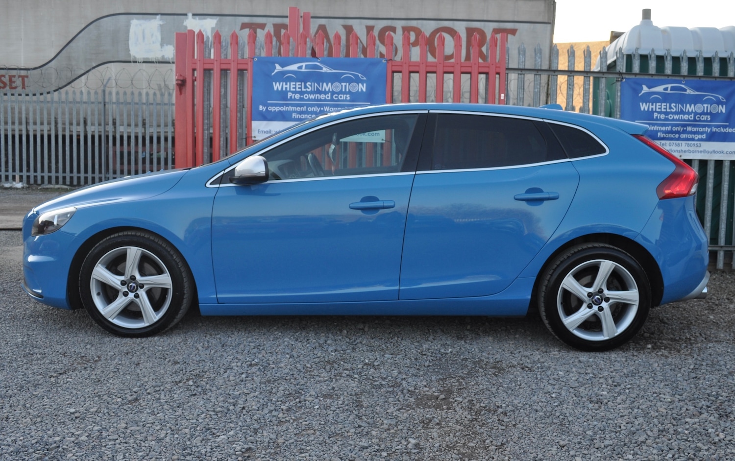 Used Volvo V40 2016 for sale - 77691926: Photo 3