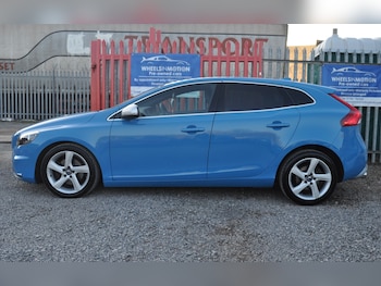 Used Volvo V40 2016 for sale - 77691926: Photo