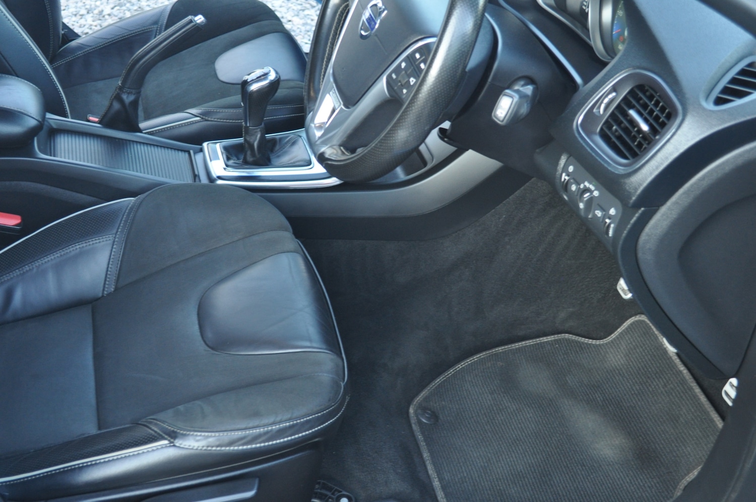 Used Volvo V40 2016 for sale - 77691926: Photo 8