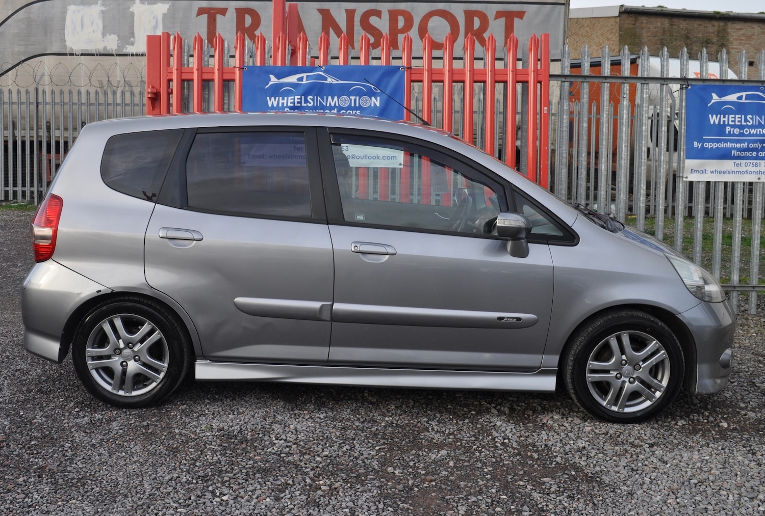 Used Honda Jazz 2005 for sale - 76536897: Photo 2