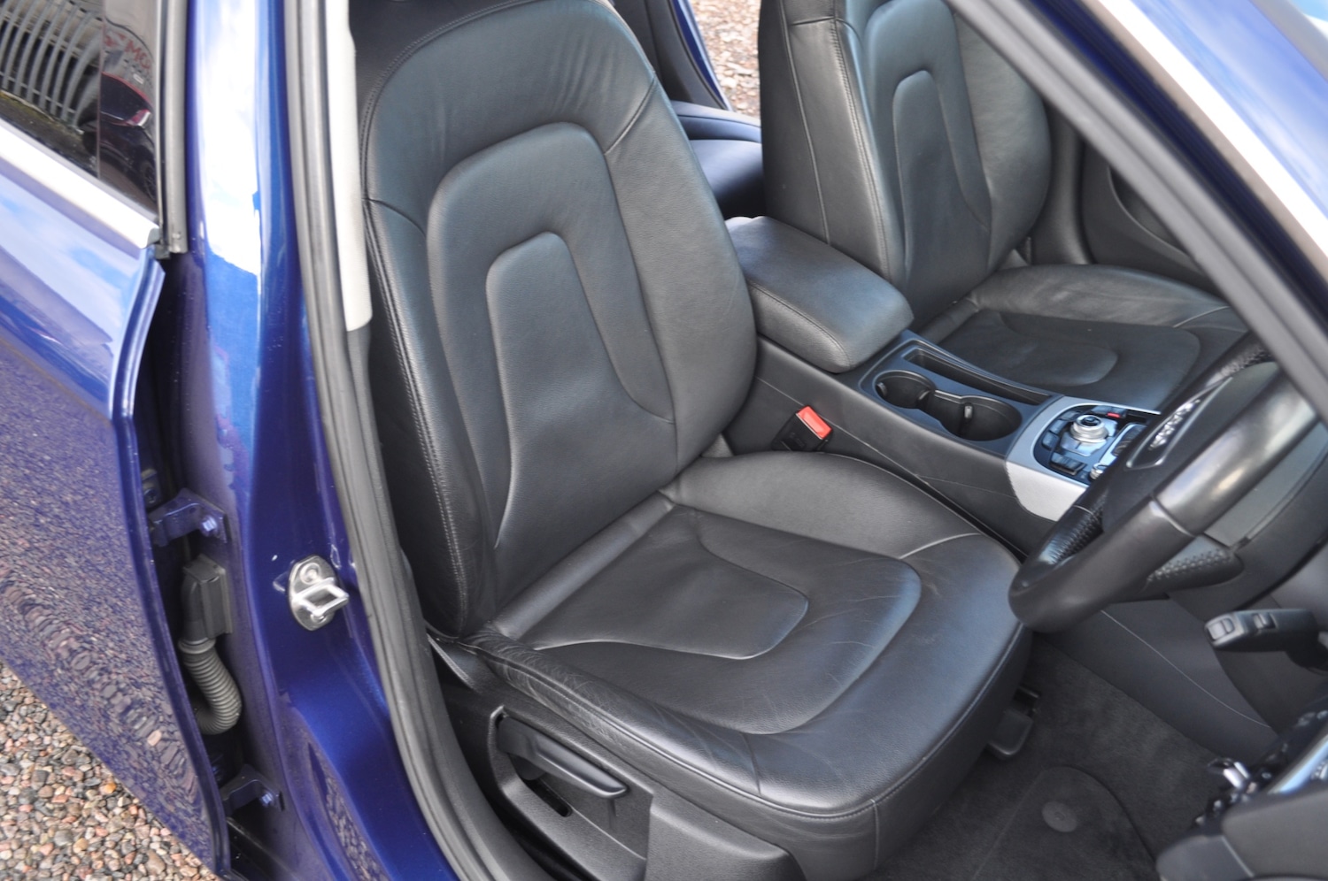 Used Audi A4 2014 for sale - 77356986: Photo 8