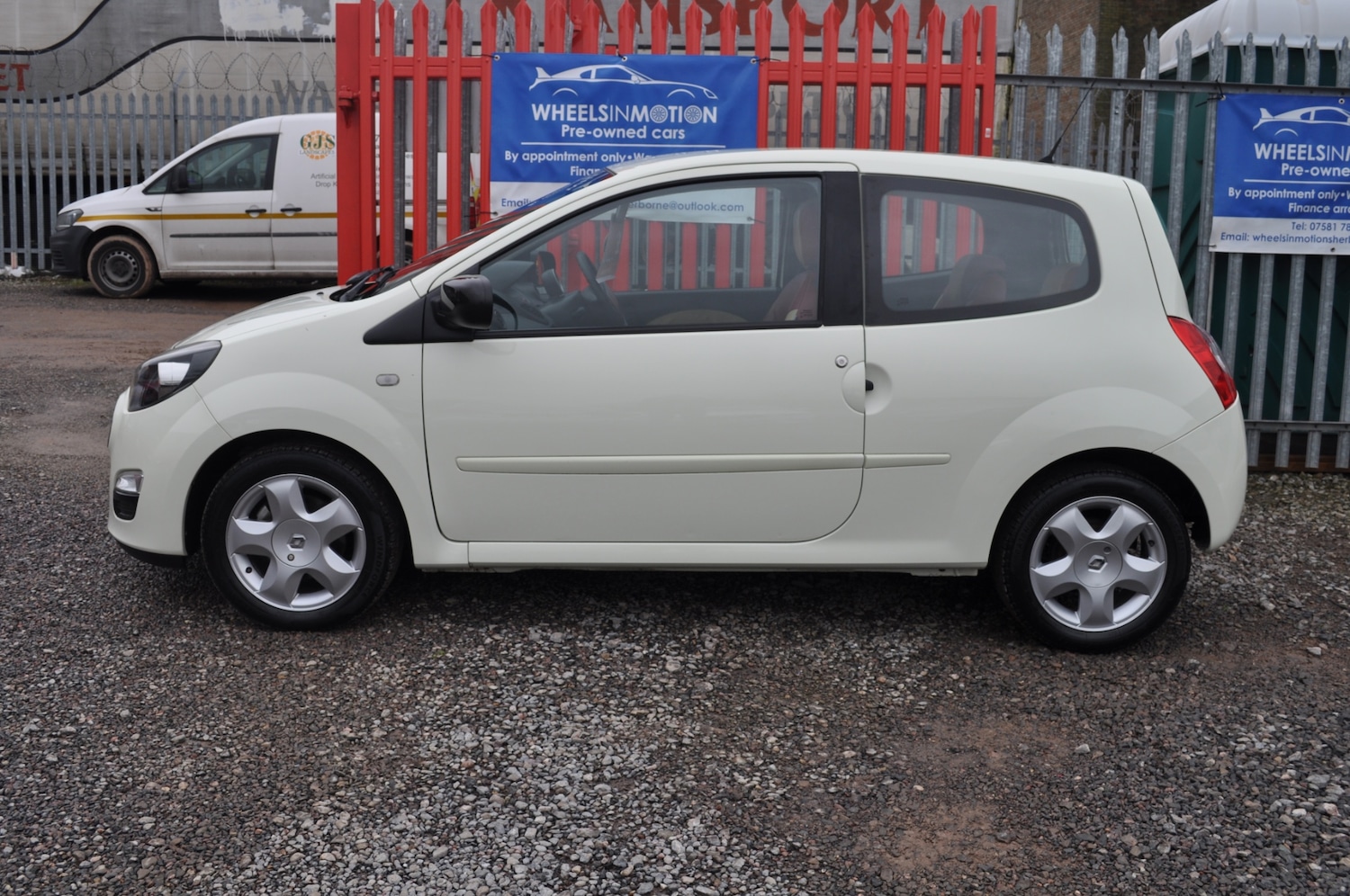 Used Renault Twingo 2012 for sale - 77502878: Photo 3