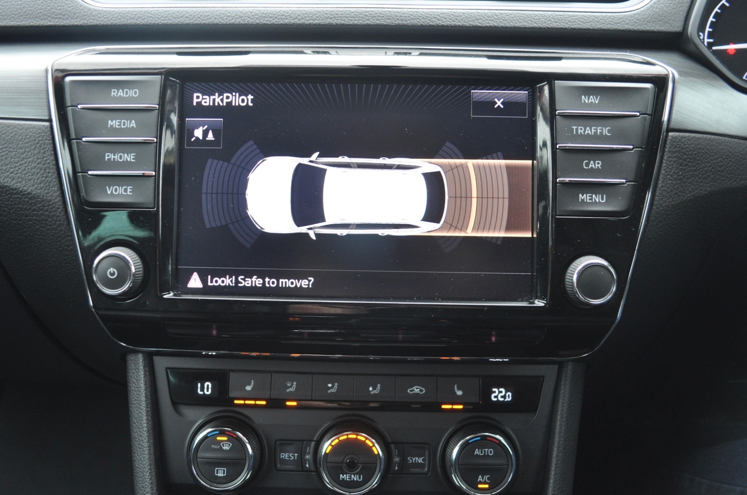 Used Skoda Superb 2017 for sale - 76378966: Photo 15