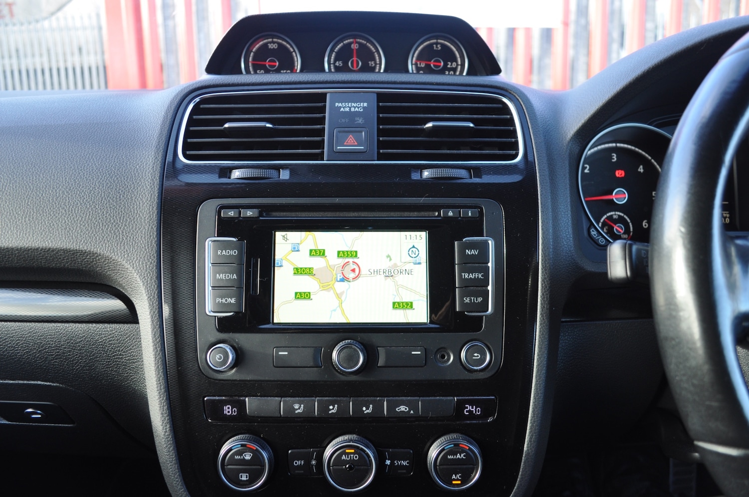 Used Volkswagen Scirocco 2015 for sale - 76705649: Photo 11