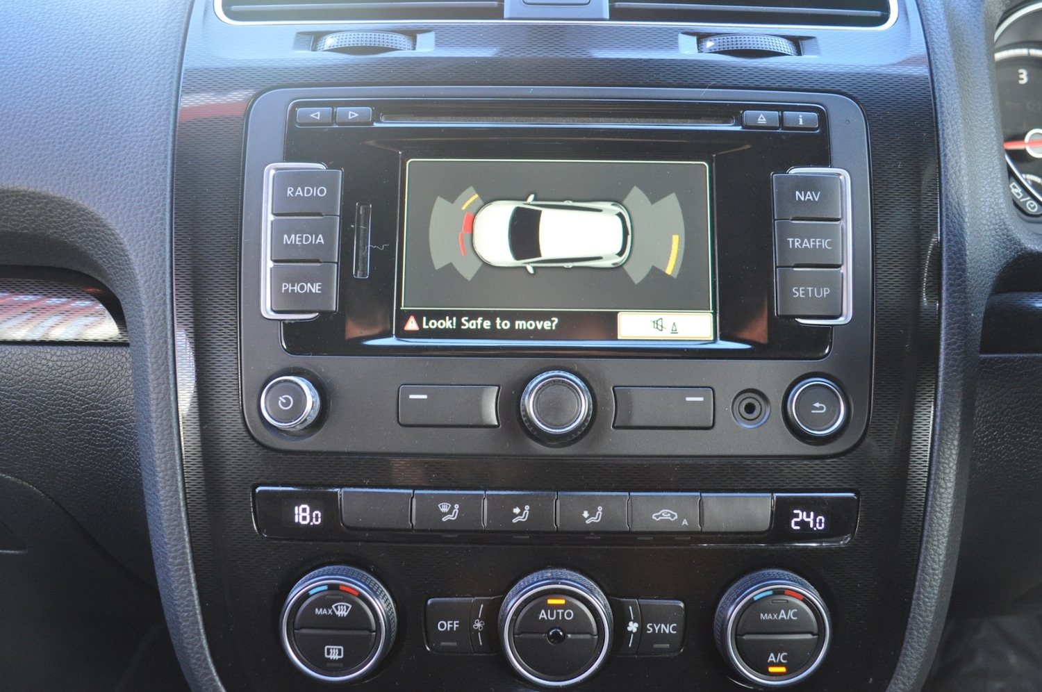 Used Volkswagen Scirocco 2015 for sale - 76705649: Photo 12