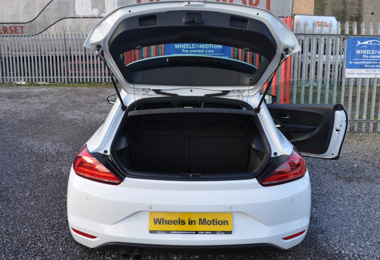 Used Volkswagen Scirocco 2015 for sale - 76705649: Photo 17