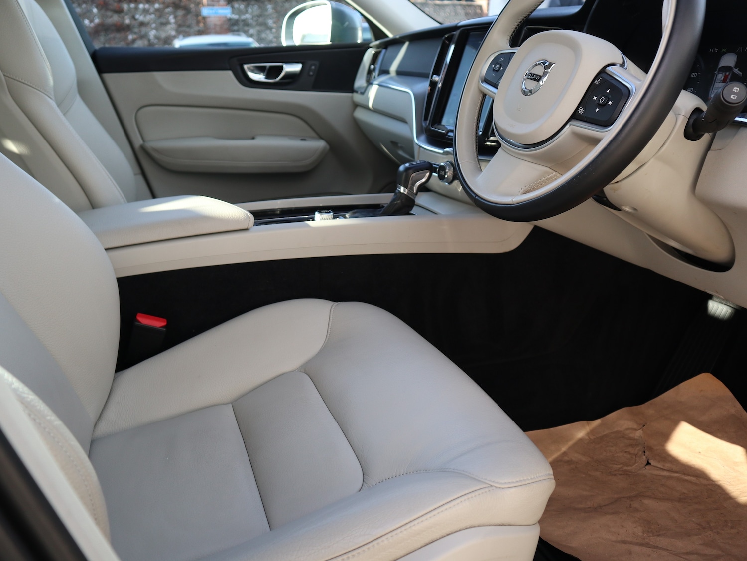 Used Volvo XC60 2019 for sale - 76819729: Photo 11