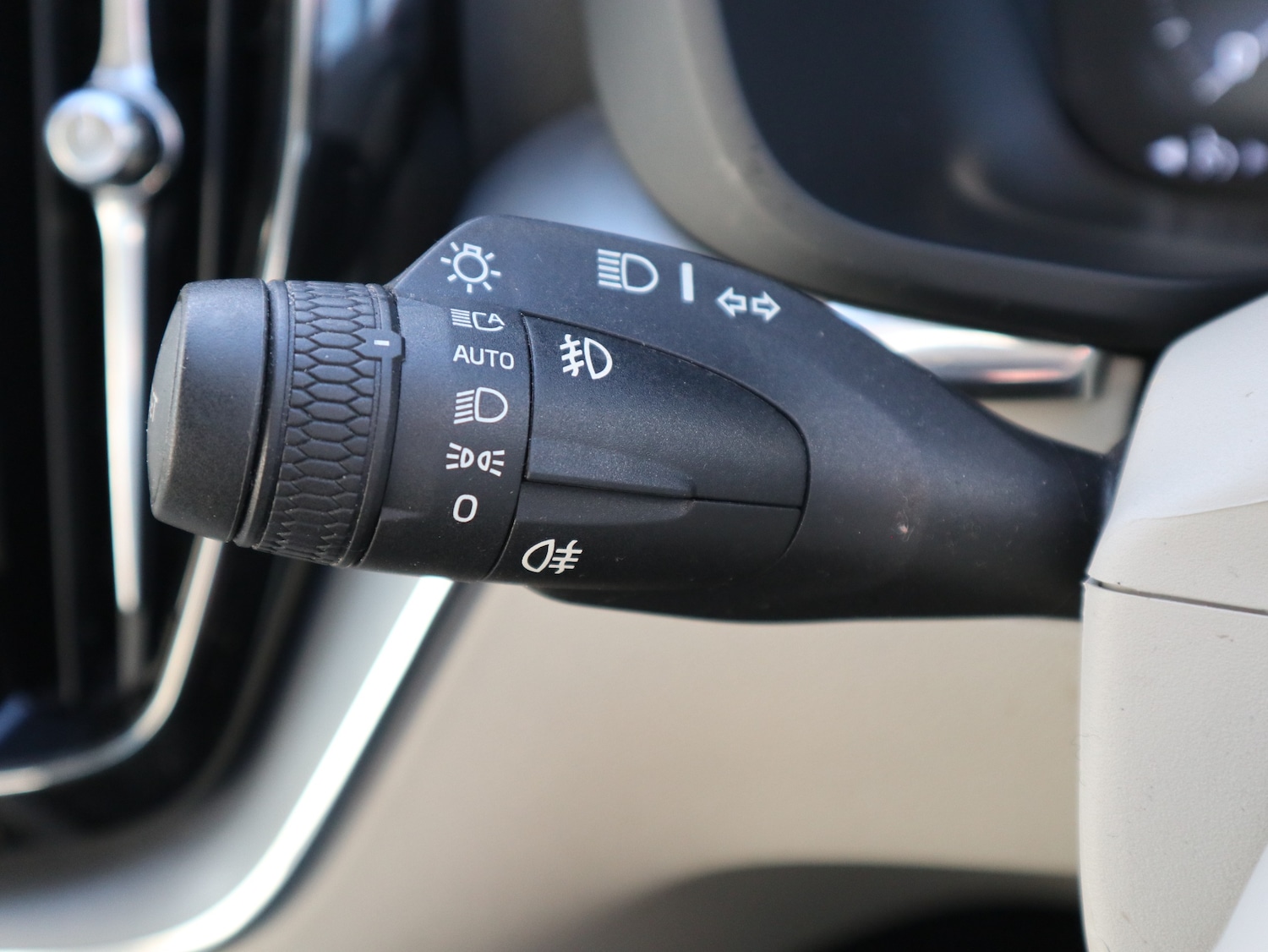 Used Volvo XC60 2019 for sale - 76819729: Photo 12