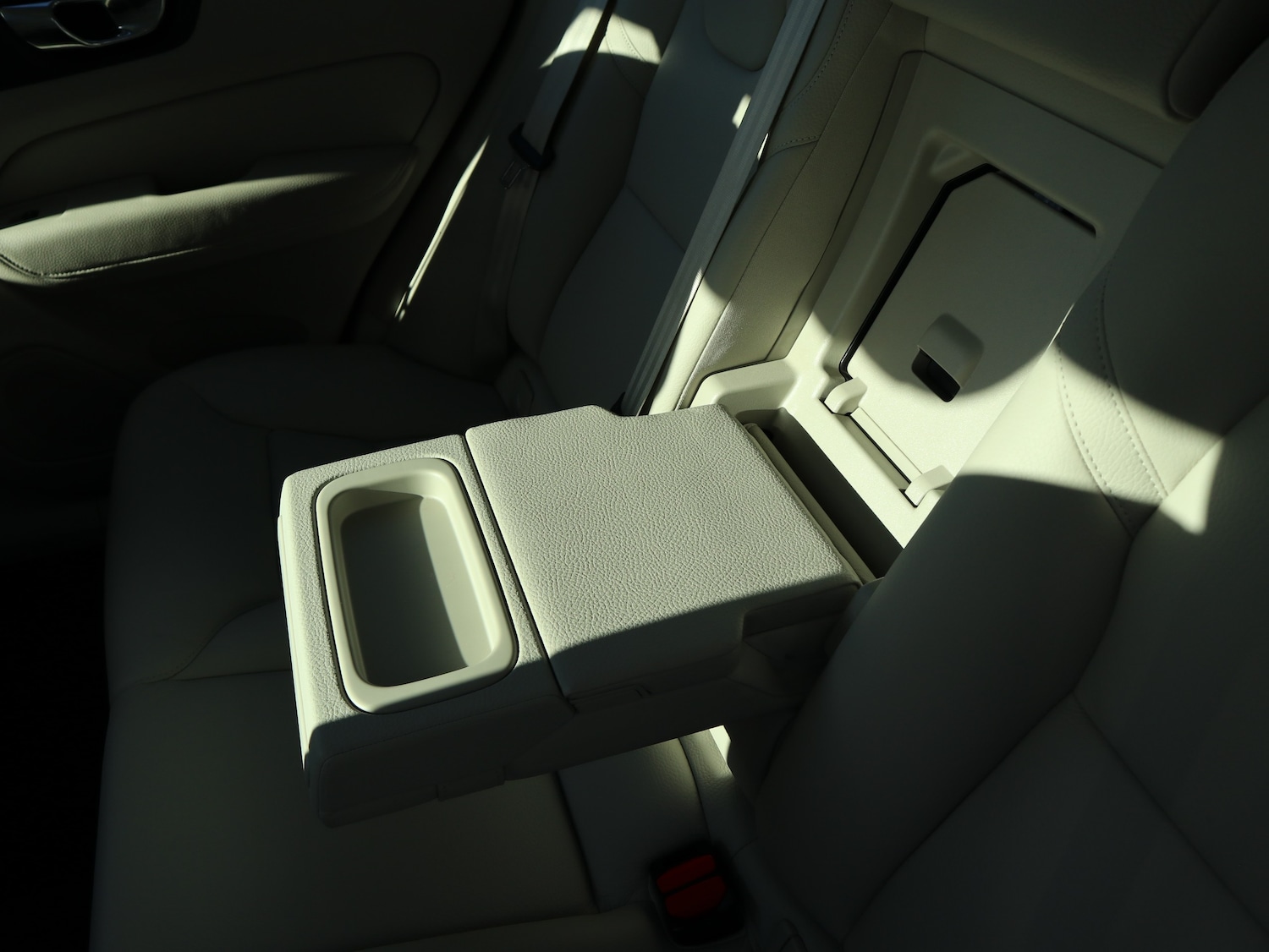 Used Volvo XC60 2019 for sale - 76819729: Photo 24