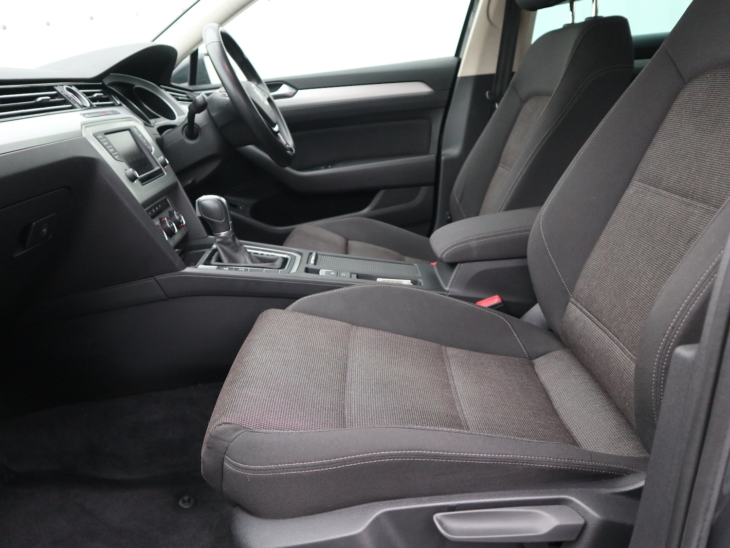 Used Volkswagen Passat 2017 for sale - 77287376: Photo 20