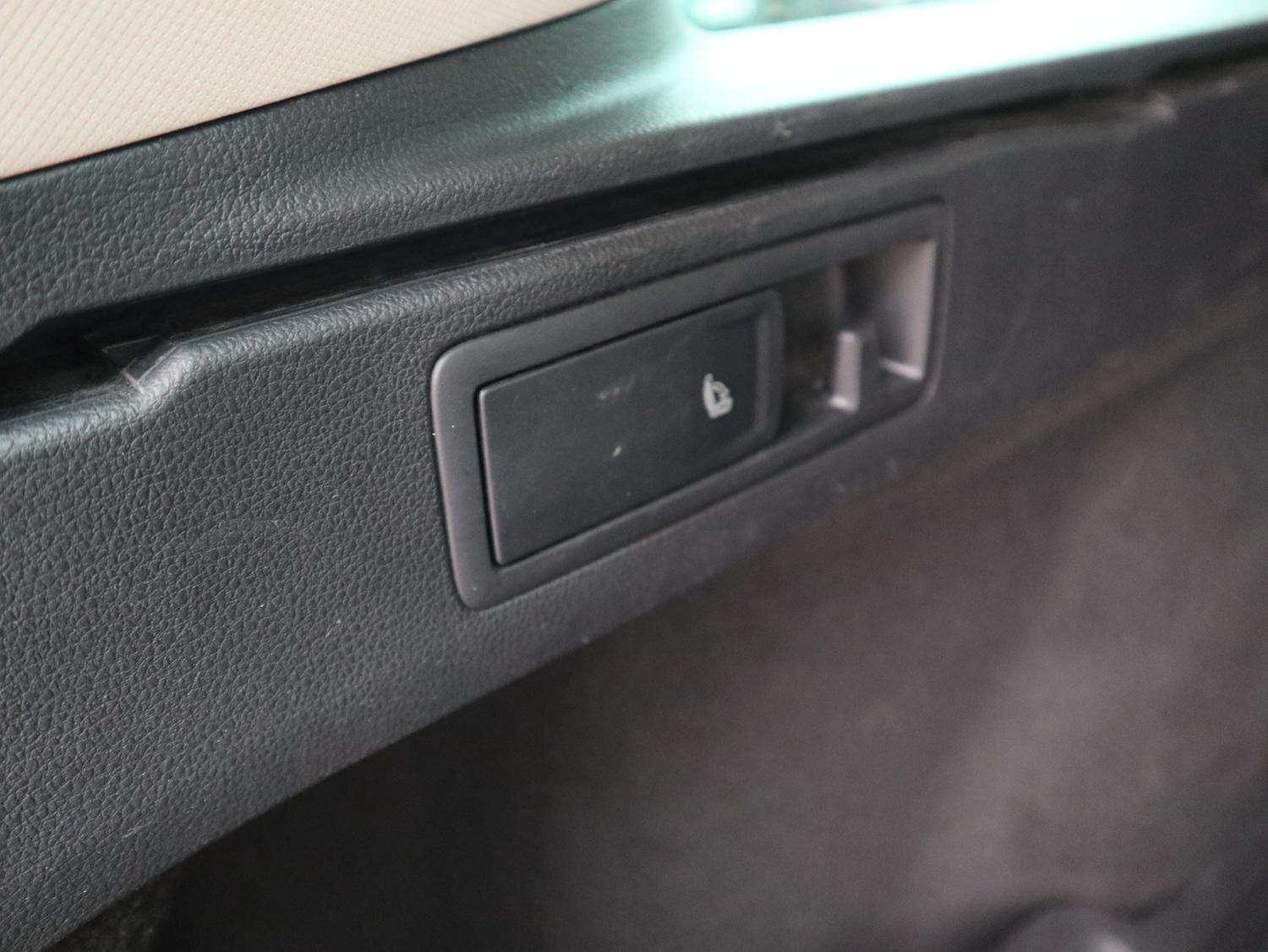 Used Volkswagen Passat 2017 for sale - 77287376: Photo 30