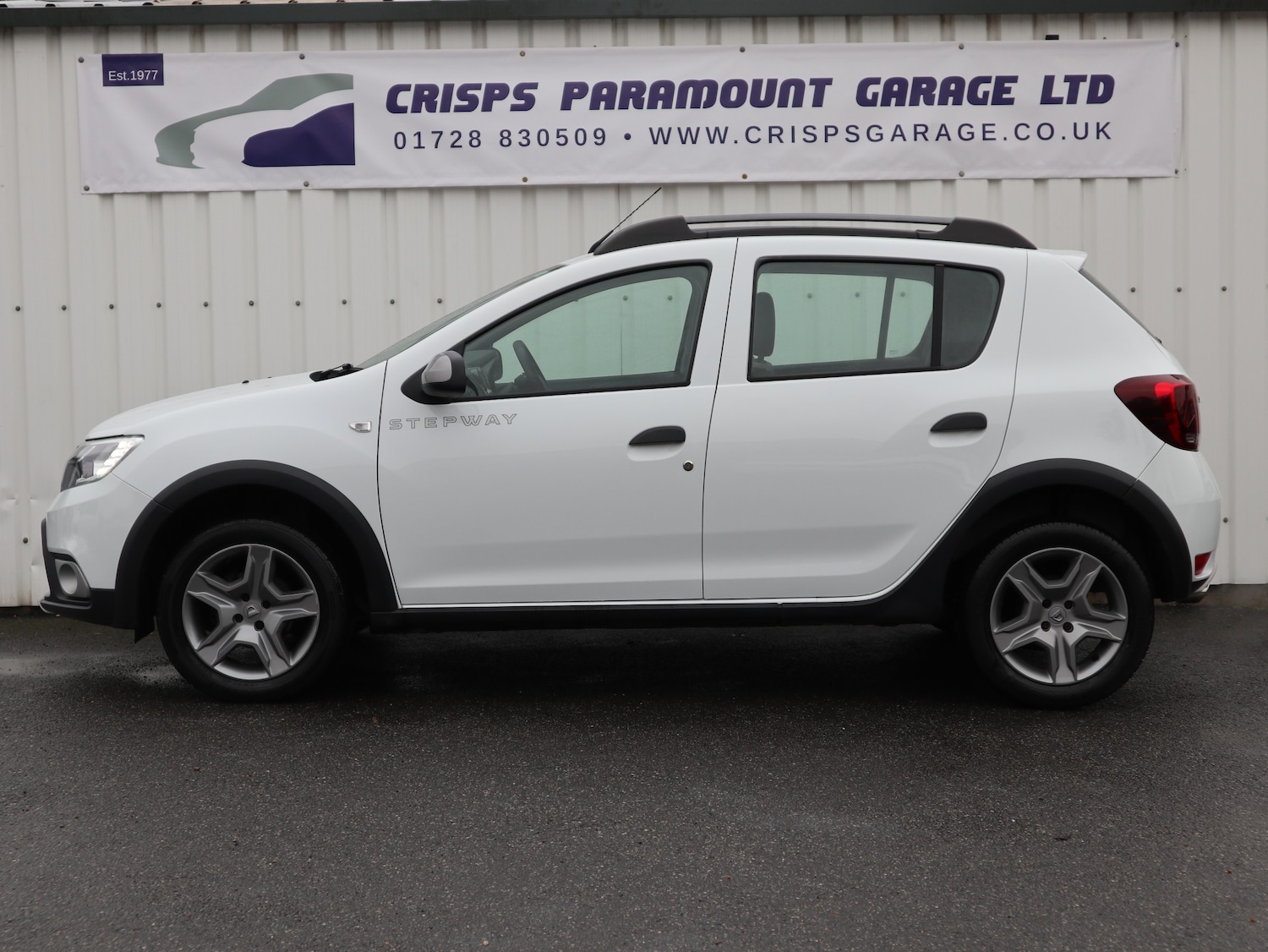 Used Dacia Sandero Stepway 2018 for sale - 77148603: Photo 8