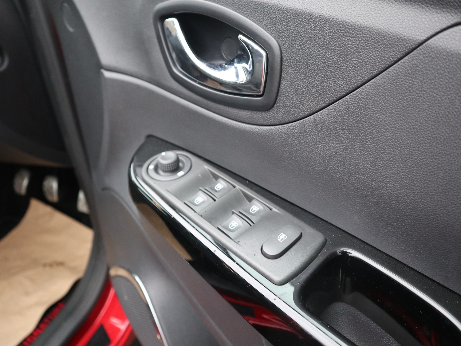 Used Renault Captur 2016 for sale - 77287379: Photo 9