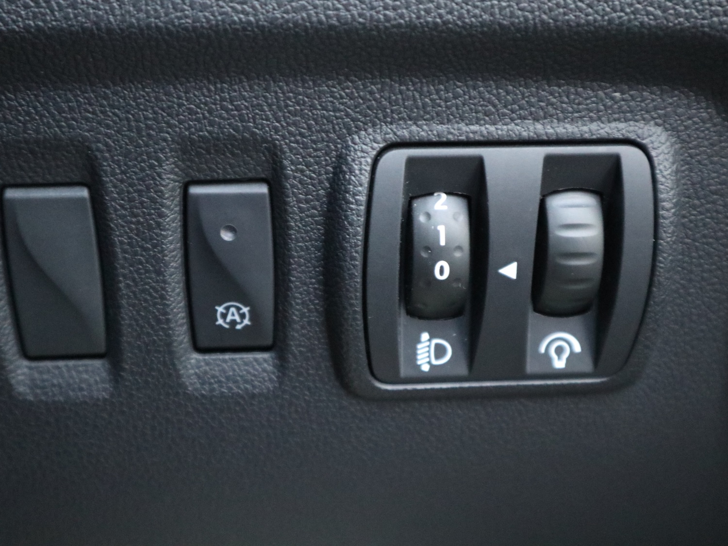 Used Renault Captur 2017 for sale - 76616896: Photo 13