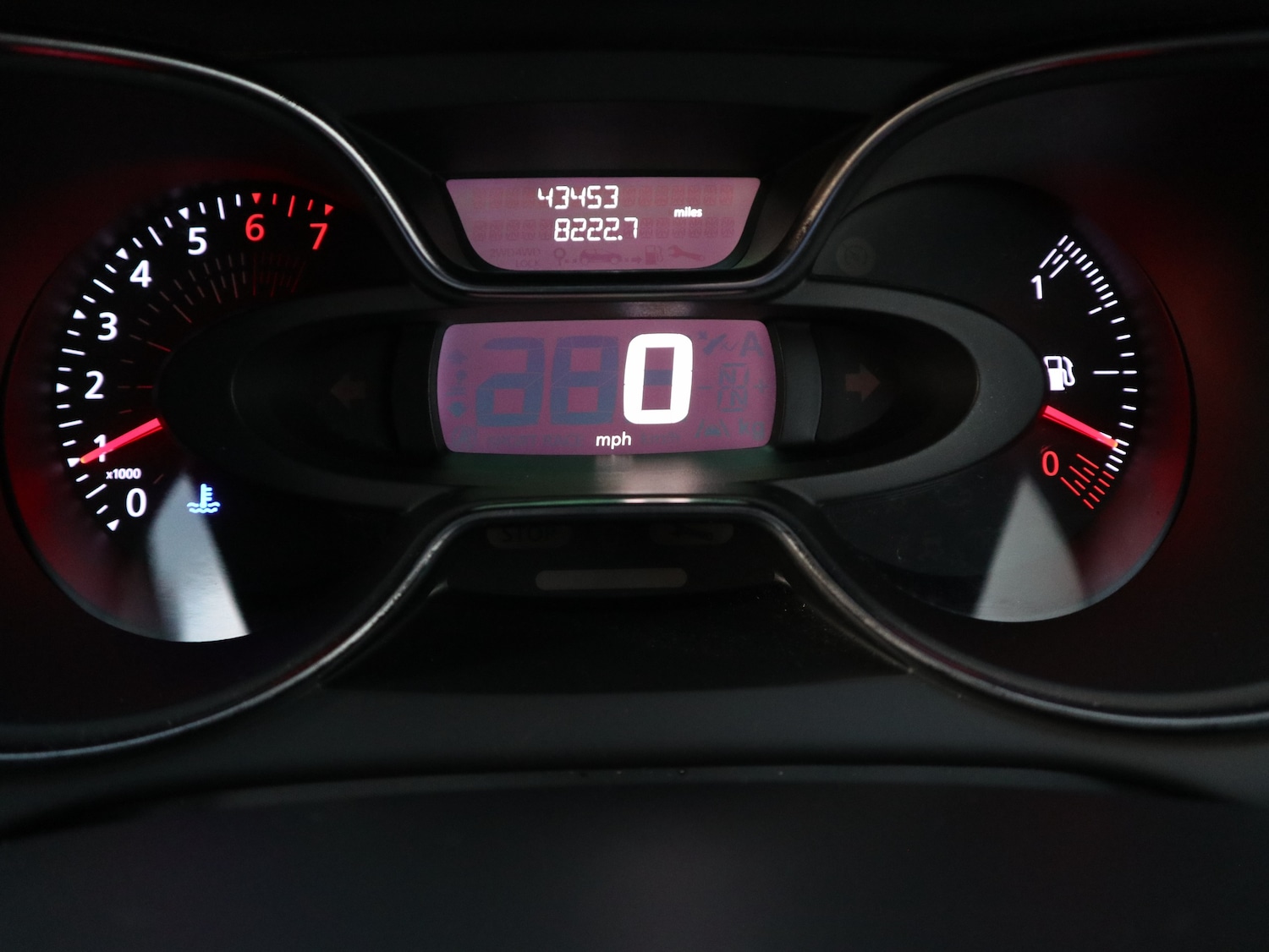 Used Renault Captur 2017 for sale - 76616896: Photo 3