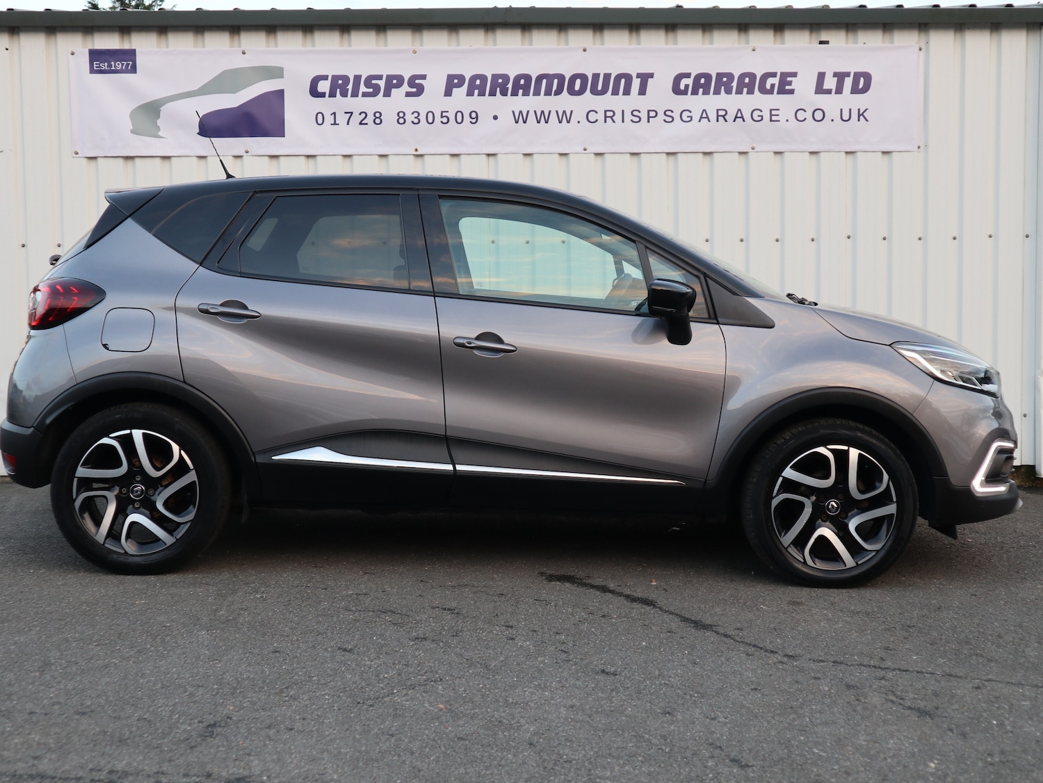 Used Renault Captur 2017 for sale - 76616896: Photo 4