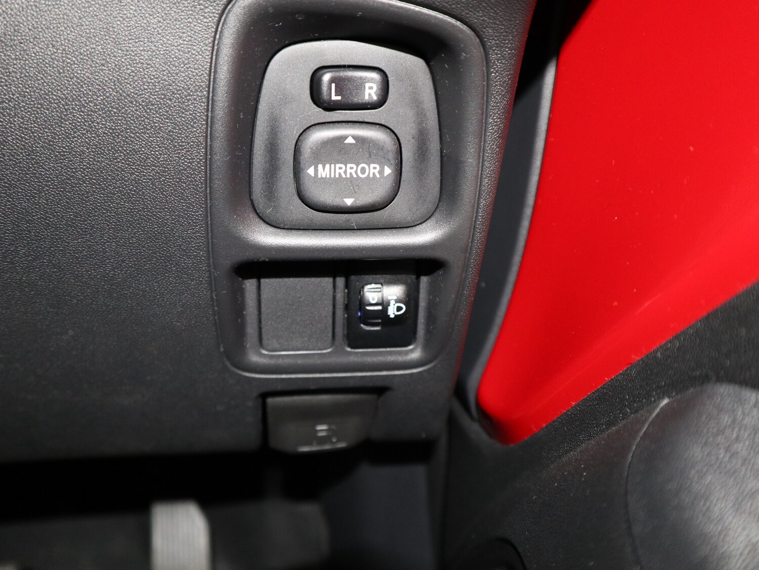 Used Toyota AYGO 2018 for sale - 76369052: Photo 11