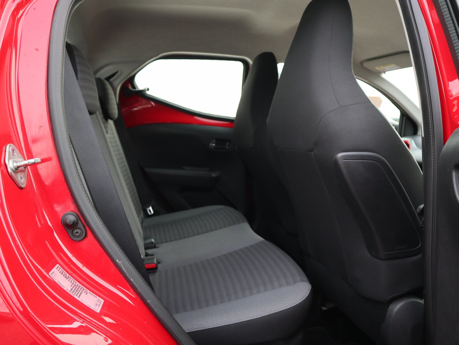 Used Toyota AYGO 2018 for sale - 76369052: Photo 15