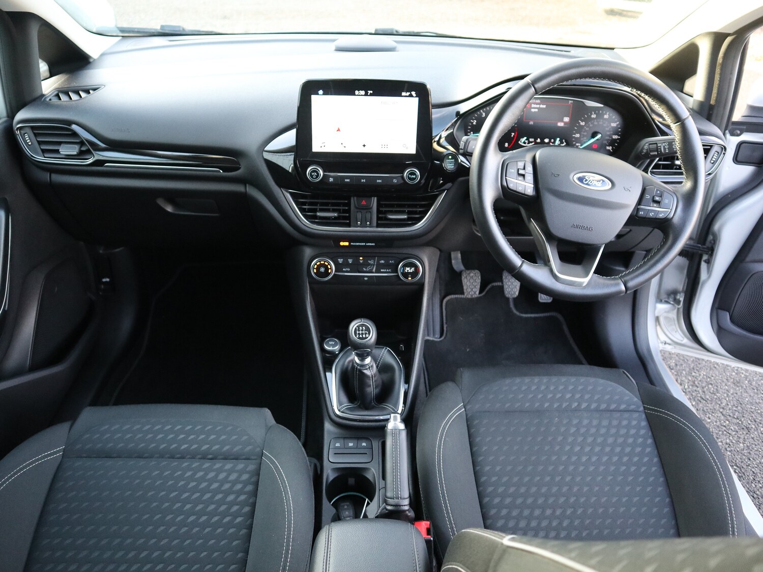 Used Ford Fiesta 2017 for sale - 76625721: Photo 10