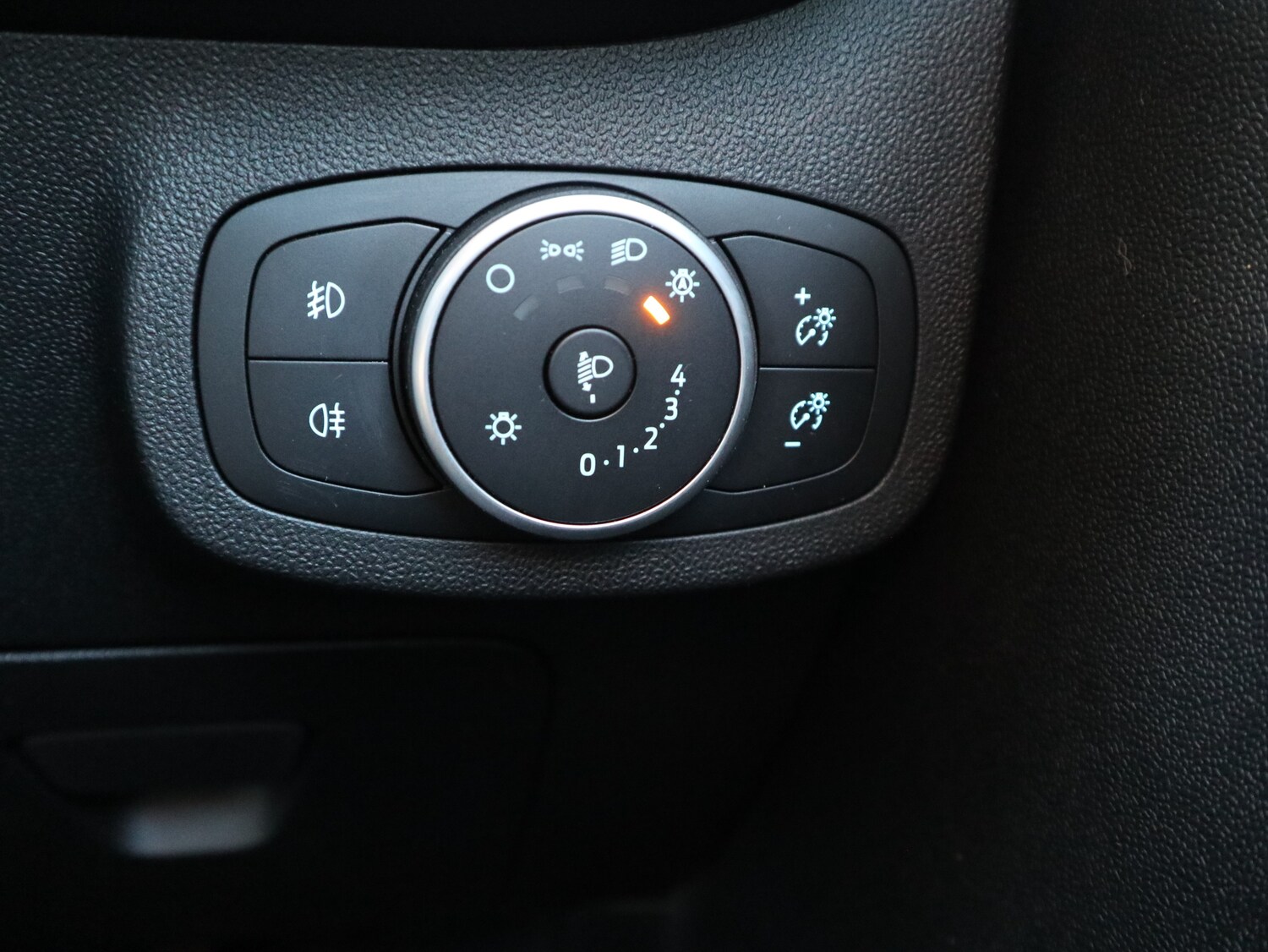 Used Ford Fiesta 2017 for sale - 76625721: Photo 15