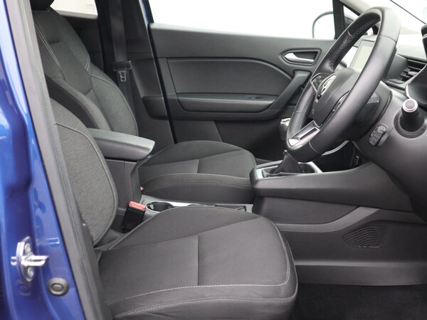 Used Renault Captur 2021 for sale - 75982905: Photo 8