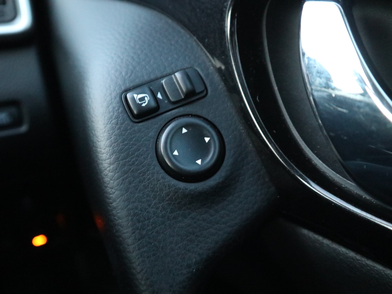 Used Nissan Qashqai 2014 for sale - 77200820: Photo 11