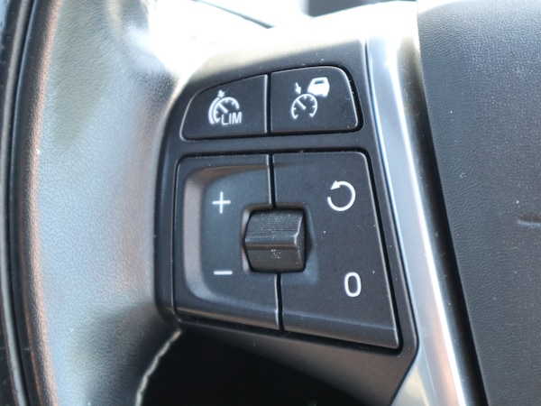 Used Volvo V40 2019 for sale - 74495512: Photo 35