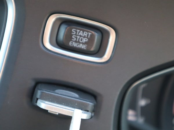 Used Volvo V40 2019 for sale - 74495512: Photo 38