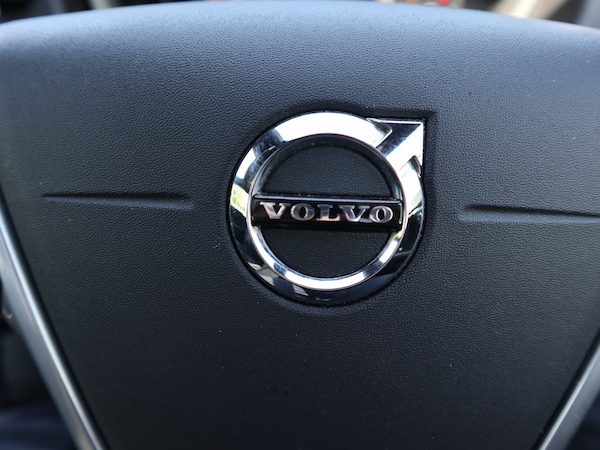 Used Volvo V40 2019 for sale - 74495512: Photo 44