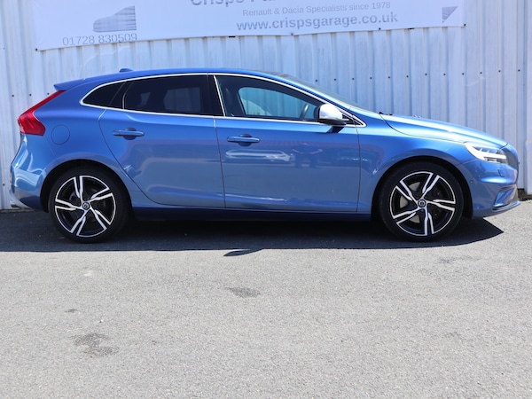 Used Volvo V40 2019 for sale - 74495512: Photo 4