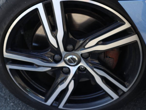Used Volvo V40 2019 for sale - 74495512: Photo 5