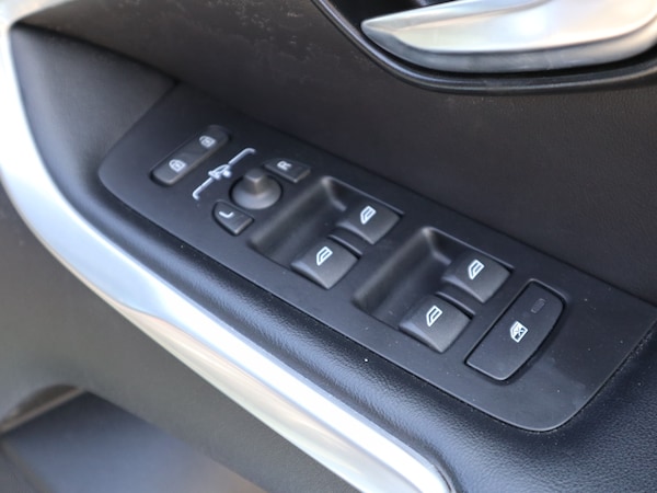 Used Volvo V40 2019 for sale - 74495512: Photo 8