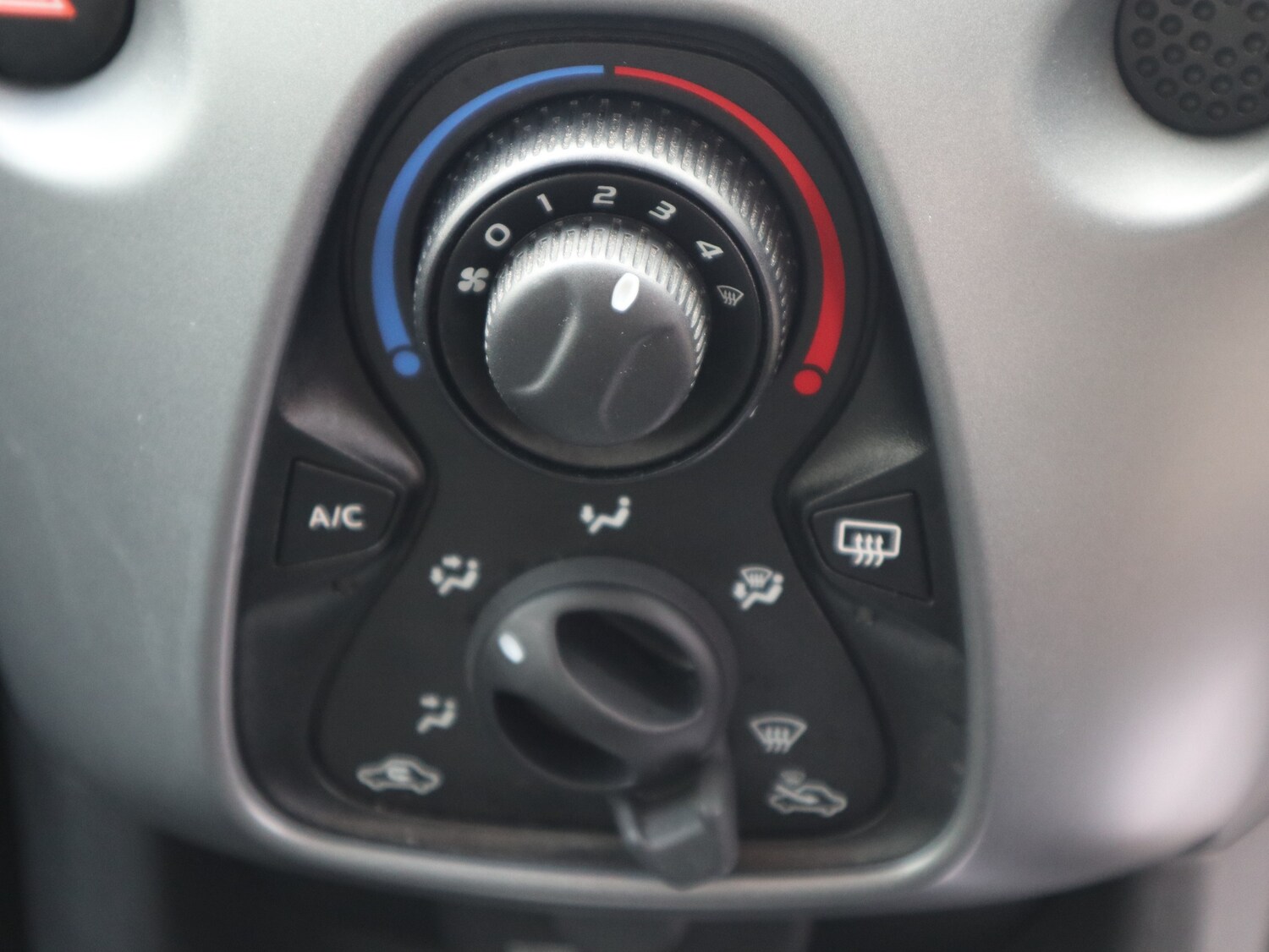 Used Toyota AYGO 2018 for sale - 78011884: Photo 13