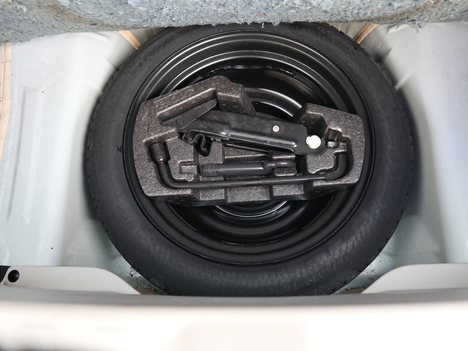 Used Toyota AYGO 2018 for sale - 78011884: Photo 25