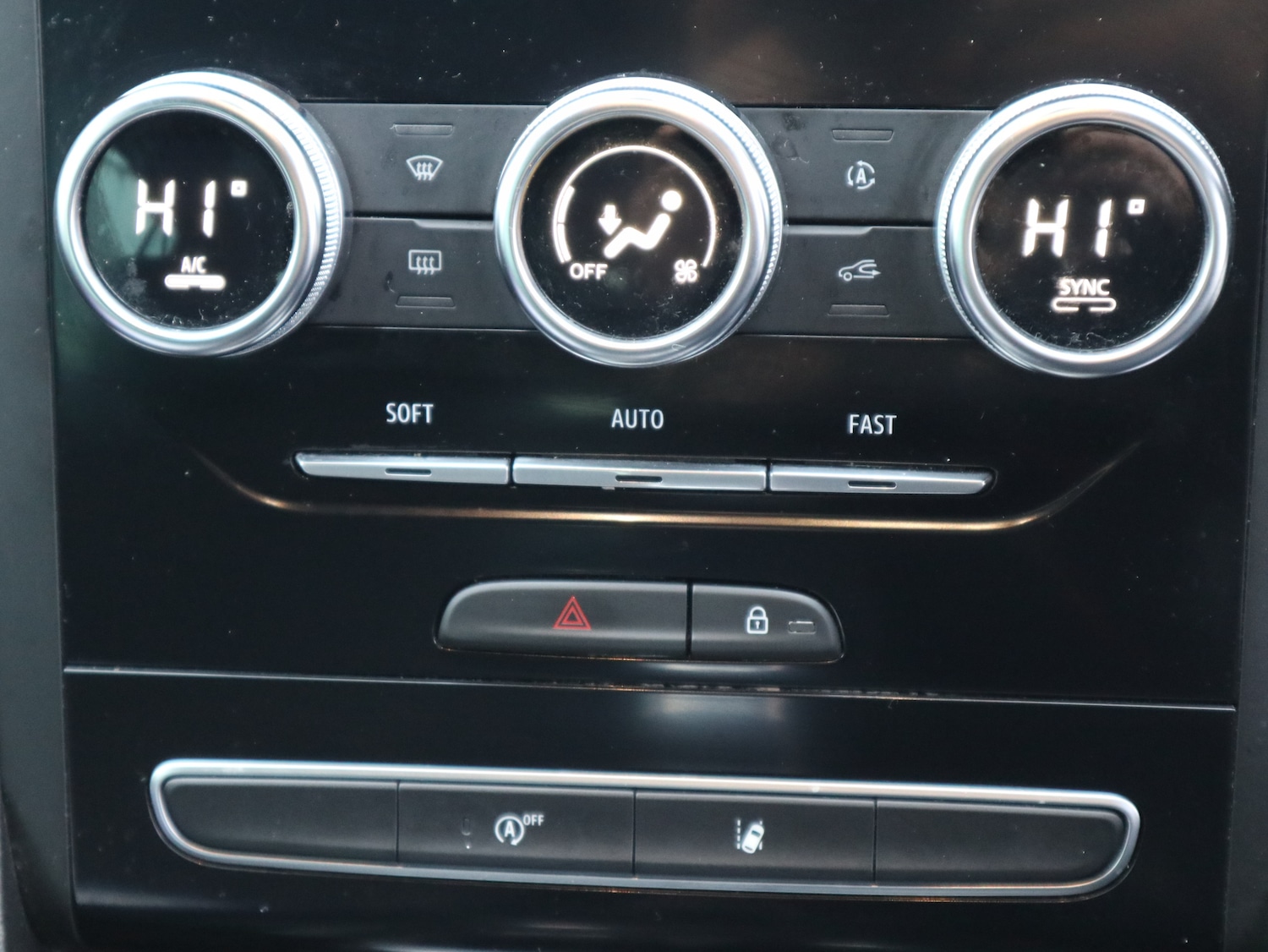 Used Renault Megane 2021 for sale - 77276790: Photo 17