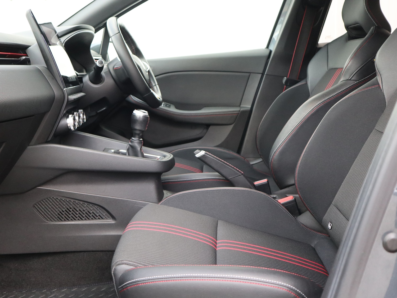 Used Renault Clio 2021 for sale - 77048355: Photo 25