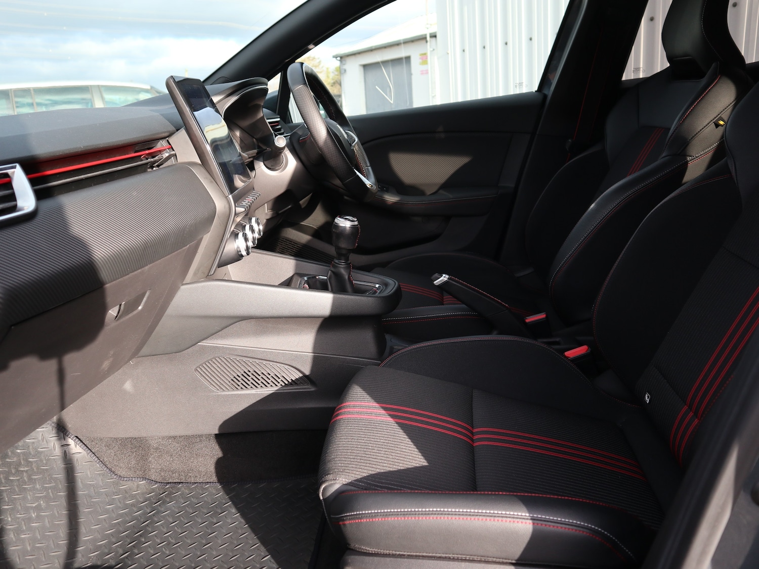 Used Renault Clio 2021 for sale - 77048355: Photo 28