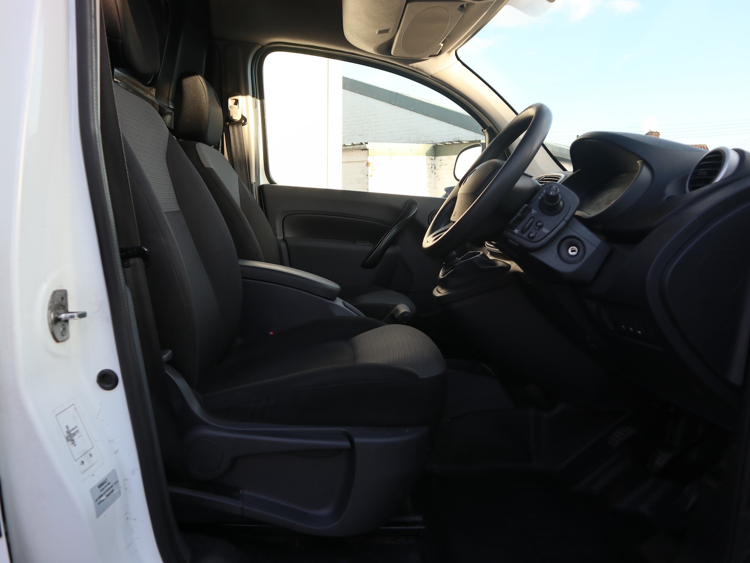 Used Renault Kangoo 2019 for sale - 77878636: Photo 8