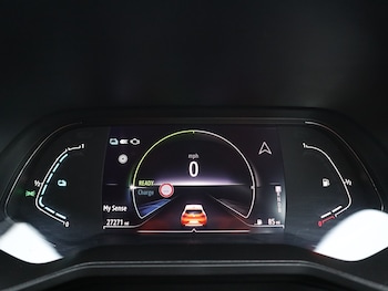 Used Renault Clio 2021 for sale - 77287386: Photo