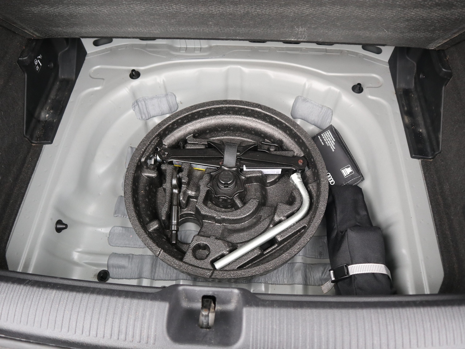 Used Audi Q2 2017 for sale - 77608100: Photo 34