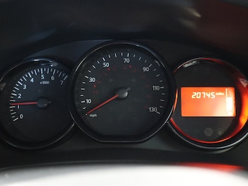 Used Dacia Sandero 2017 for sale - 77578859: Photo